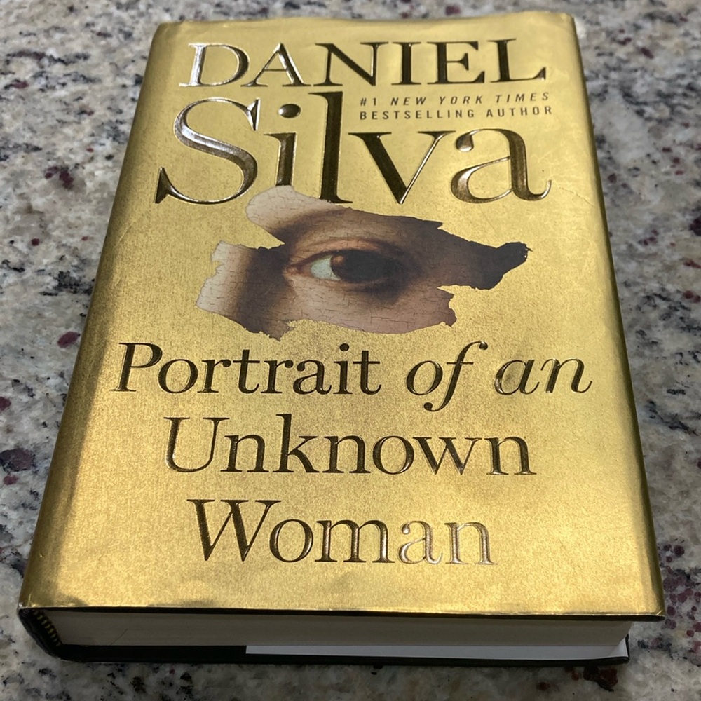 Preowned Portrait of an Unknown Woman by Daniel Silva hardcover